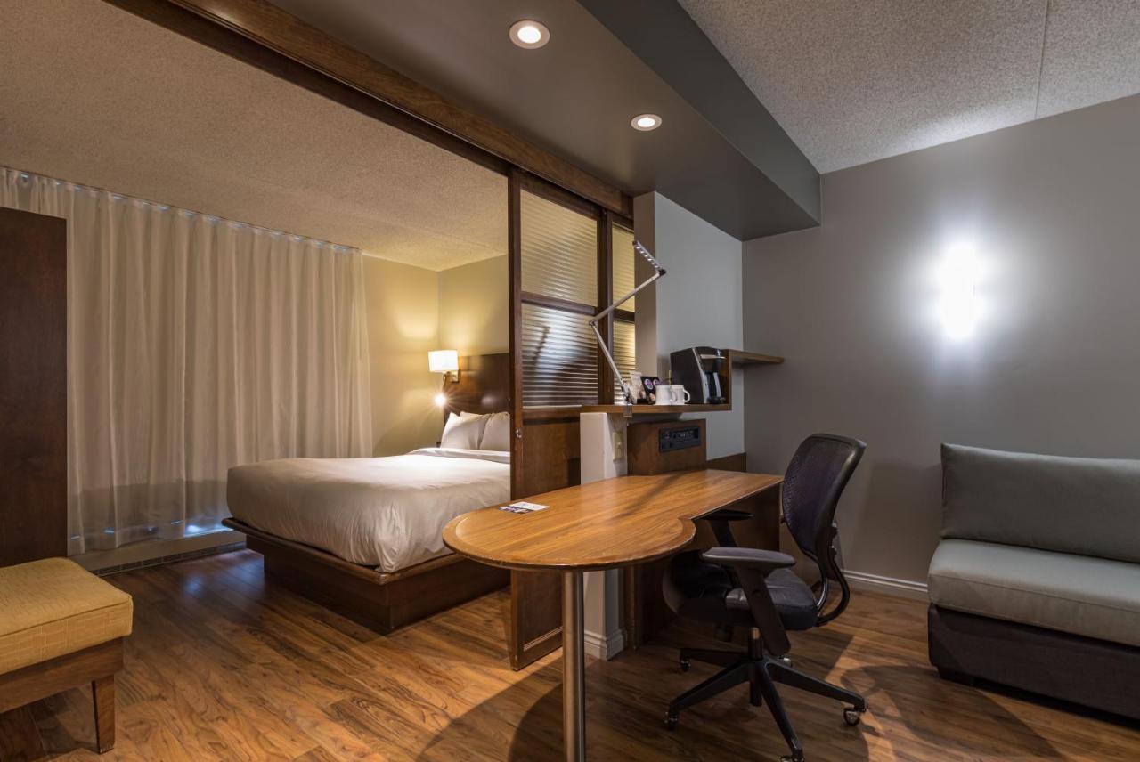 Hotel & Suites Normandin Quebec Экстерьер фото