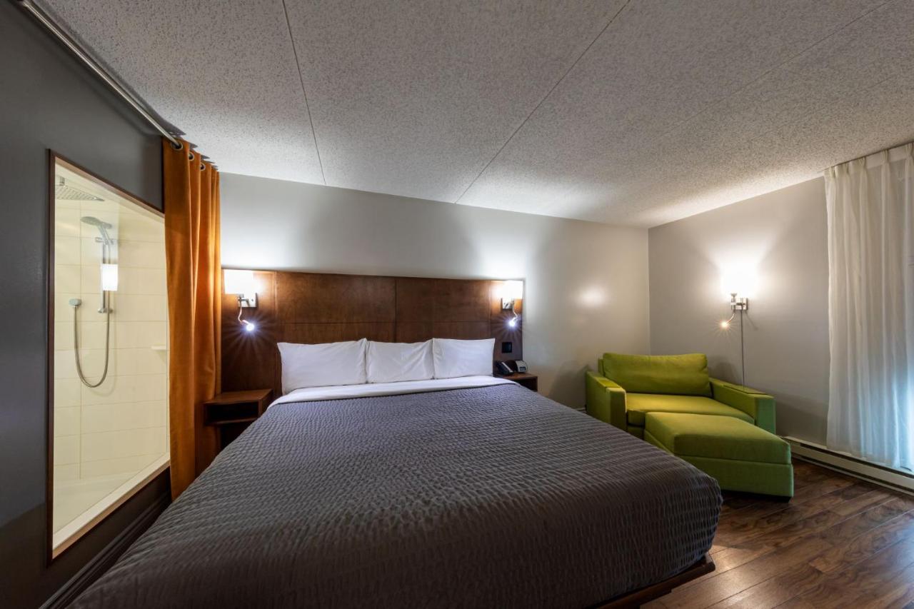 Hotel & Suites Normandin Quebec Экстерьер фото
