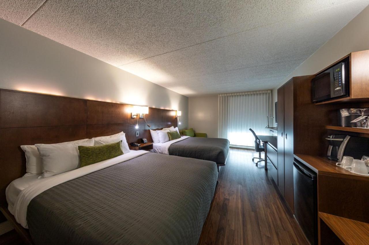 Hotel & Suites Normandin Quebec Экстерьер фото