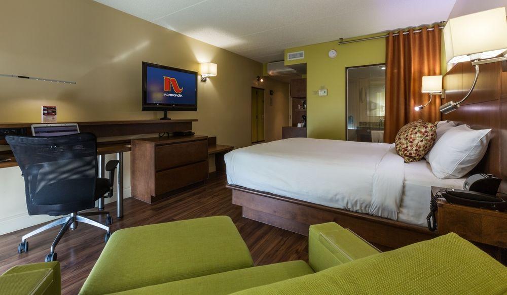 Hotel & Suites Normandin Quebec Экстерьер фото